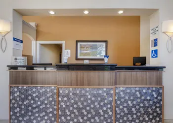 Best Western Plus Inn of Hayward hotel thumbnail 3
