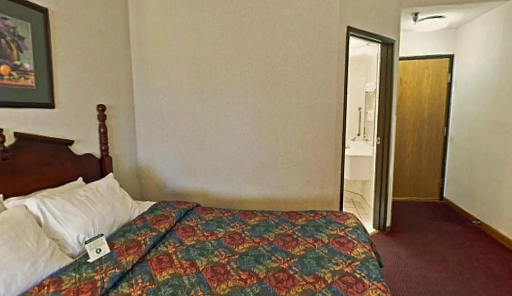 Americas Best Value Inn & Suites Waukegan Gurnee hotel detail image 6