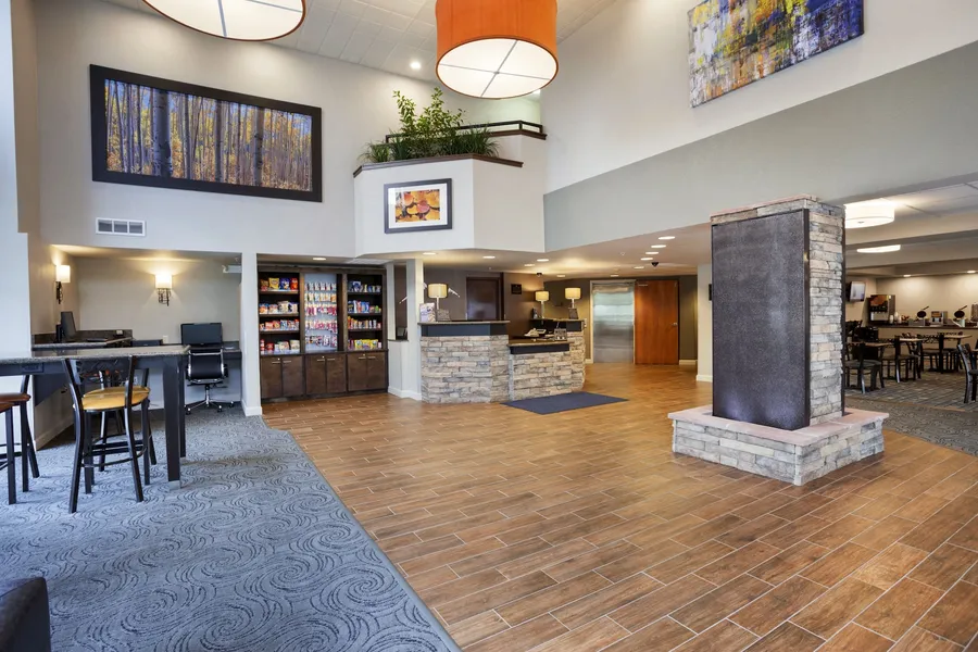 Best Western Plus Peak Vista Inn & Suites hotel detail image 2