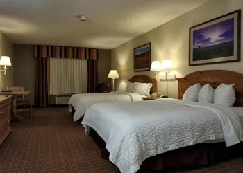 Lancaster Inn and Suites hotel thumbnail 7