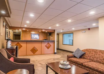 Best Western Inn & Suites hotel thumbnail 2