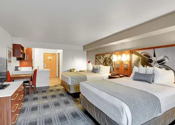 Executive Residency by Best Western Navigator Inn & Suites hotel thumbnail 4