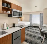 Executive Residency by Best Western Navigator Inn & Suites hotel detail image 7