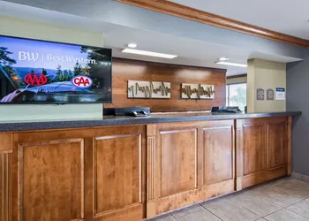 Best Western Plus North Canton Inn & Suites hotel thumbnail 3