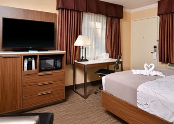 Best Western Hollywood Plaza Hotel - Walk of Fame Film City LA hotel thumbnail 6