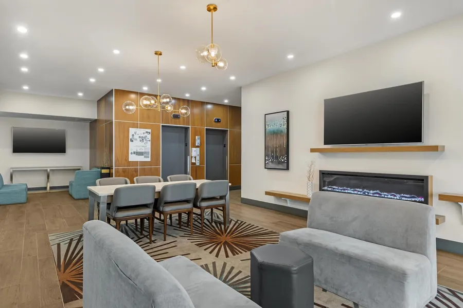 Best Western Plus Suites Downtown hotel detail image 2