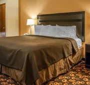 Econo Lodge Inn & Suites Santa Fe South hotel detail image 7