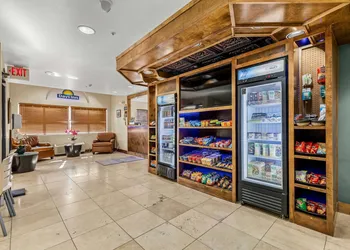 Days Inn by Wyndham Camp Verde Arizona hotel thumbnail 2