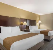 Best Western Plus Plaza by the Green hotel detail image 5