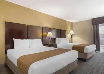 Best Western Plus Plaza by the Green hotel thumbnail 5