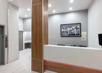 Super 8 by Wyndham San Francisco/Union Square Area hotel thumbnail 3