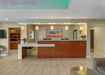 Best Western Plus South Coast Inn hotel thumbnail 3