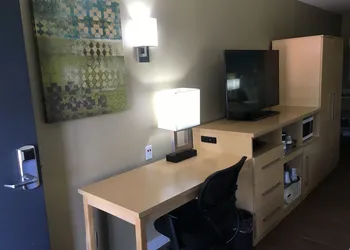 Best Western Plus South Coast Inn hotel thumbnail 4