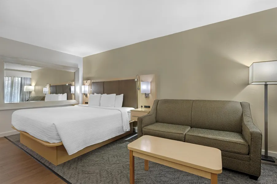 Best Western Plus South Coast Inn hotel detail image 6
