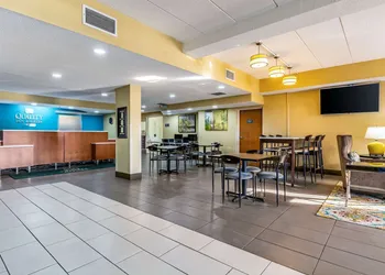 Quality Inn & Suites Southport hotel thumbnail 2