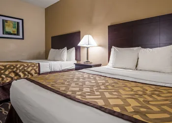 Quality Inn & Suites Southport hotel thumbnail 5