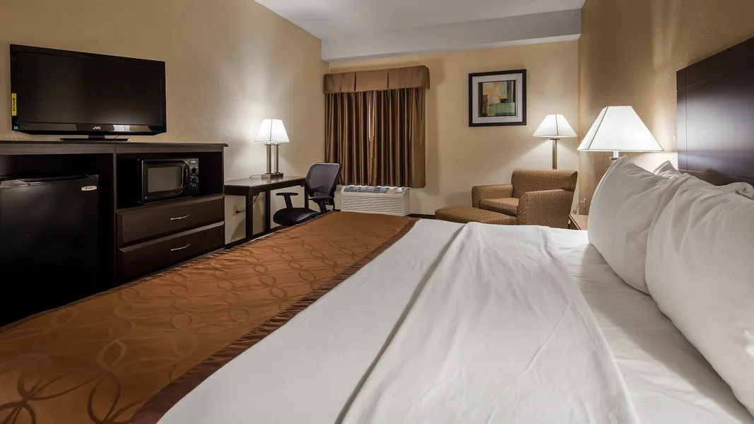 Quality Inn & Suites Southport hotel detail image 6