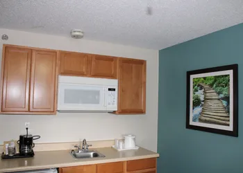 Quality Inn Mount Pleasant hotel thumbnail 7