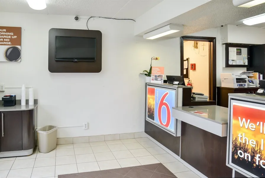 Motel 6 Toledo, OH hotel detail image 2