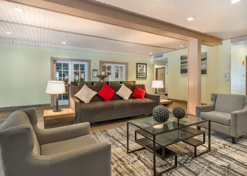 Best Western John Muir Inn hotel thumbnail 3