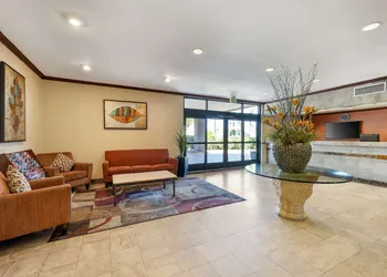 Best Western Los Angeles Worldport Hotel hotel thumbnail 2
