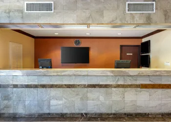 Best Western Los Angeles Worldport Hotel hotel thumbnail 3