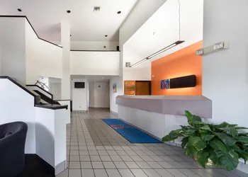 Motel 6 Dallas, TX - Northeast hotel thumbnail 3