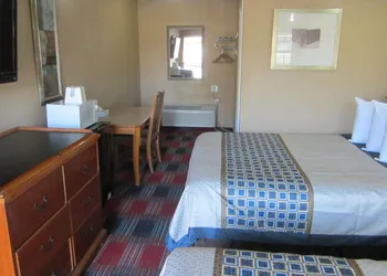 Little Boy Blue Motel hotel thumbnail 8
