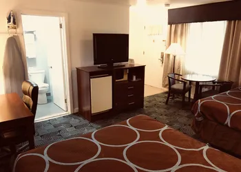 Berkshire Inn hotel thumbnail 4