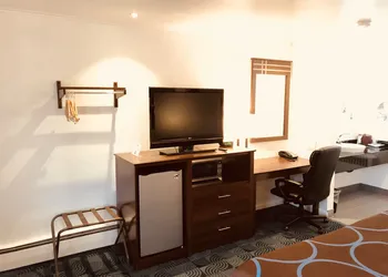 Berkshire Inn hotel thumbnail 5