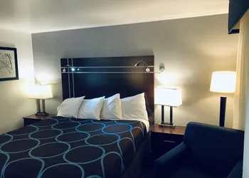 Berkshire Inn hotel thumbnail 8