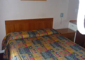 Nice Inn Yuba City hotel thumbnail 3
