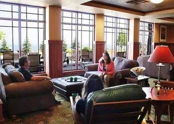Canal Park Lodge hotel thumbnail 2