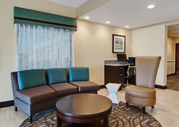 Comfort Inn Mount Airy hotel thumbnail 4