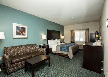 Comfort Inn Mount Airy hotel thumbnail 8