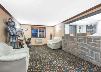 Knights Inn Grand Forks hotel thumbnail 2