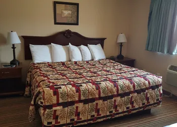 Knights Inn Grand Forks hotel thumbnail 4