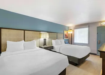 Best Western Plus St. Simons hotel thumbnail 4