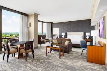 Hilton Charlotte University Place hotel thumbnail 5