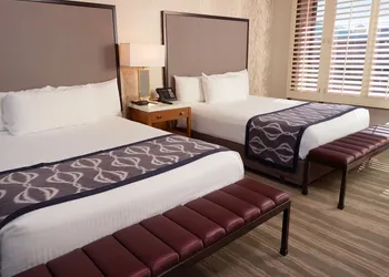 California Hotel and Casino hotel thumbnail 8