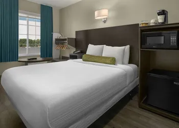 SureStay Hotel by Best Western San Diego Pacific Beach hotel thumbnail 6