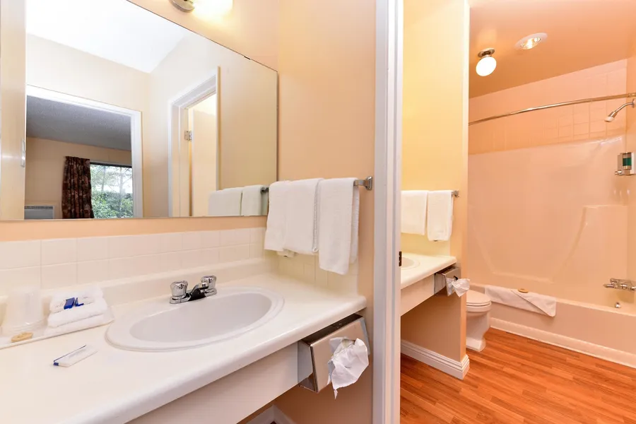 Canadas Best Value Inn Whitecourt hotel detail image 6