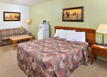 Canadas Best Value Inn Whitecourt hotel thumbnail 7