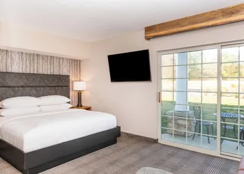 Cherry Valley Hotel hotel thumbnail 7