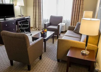 Comfort Suites University Area Notre Dame - South Bend hotel thumbnail 6