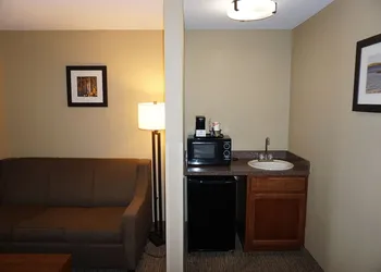 Quality Inn & Suites Georgetown - Seaford hotel thumbnail 3