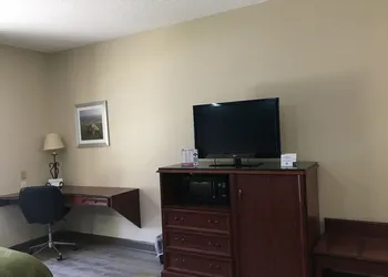 Quality Inn Wilmington hotel thumbnail 5