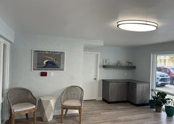 Blu Atlantic Oceanfront Hotel & Suites hotel thumbnail 5