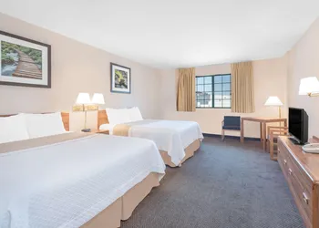 Days Inn by Wyndham West Rapid City hotel thumbnail 6