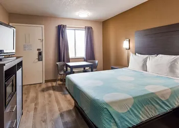 SureStay Hotel by Best Western Olathe hotel thumbnail 6